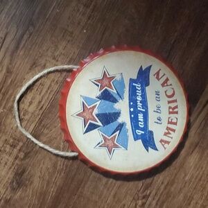 New Primitive I Am Proud To Be An American Bottlecap Wall/Door Decor Hanger